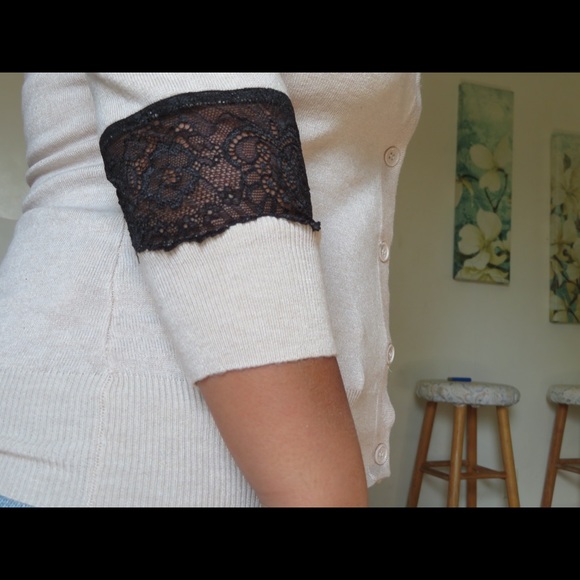 Cream and black lace top! - Picture 2 of 4